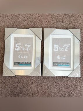 Studio Decor Silver Photo Frame set of 2